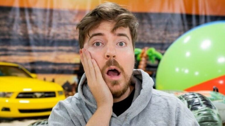 In challenge prizes Youtube Videos 2022, MrBeast gave away more than $3 million, including a jet and a private island.