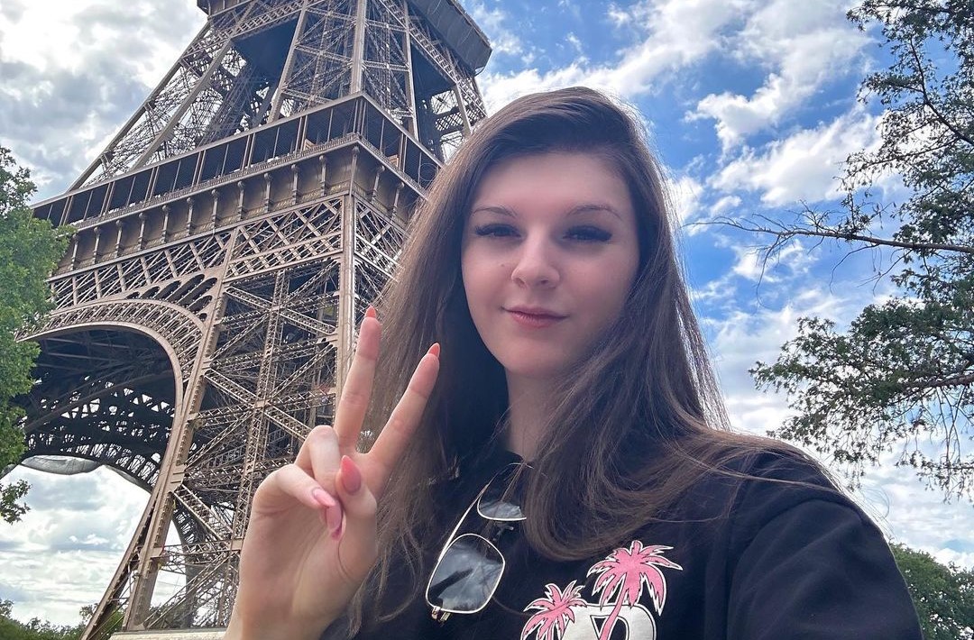 F1NN5TER's Memorable Trip to Paris: A Photo dump of Joy and Appreciation in twitch con event