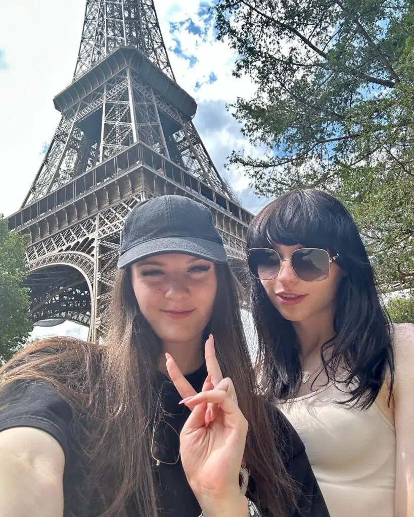 F1NN5TER's Memorable Trip to Paris